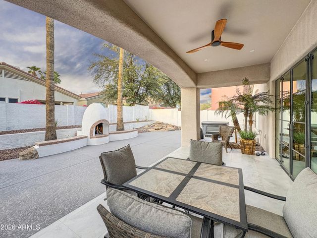 14132 W BENT TREE Circle S, Litchfield Park, AZ 85340