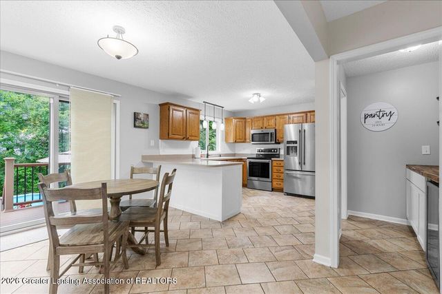 3910 Bayberry Lane, Lansing, MI 48911