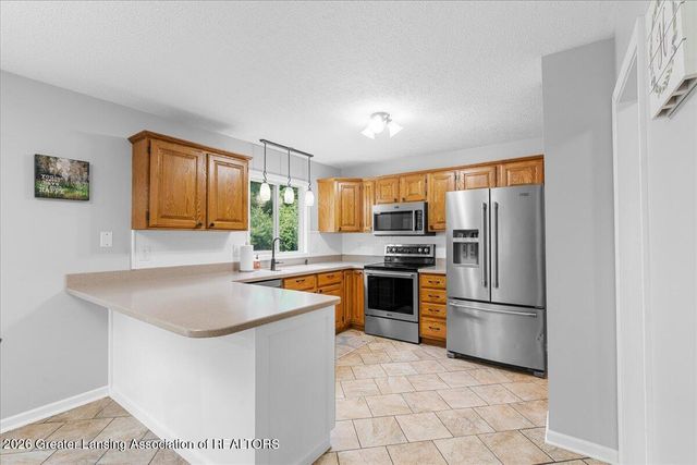 3910 Bayberry Lane, Lansing, MI 48911