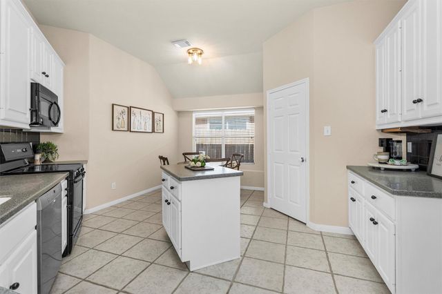 3407 Fitzgerald Drive, Montgomery, TX 77356