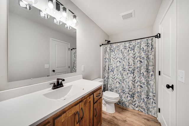 8210 383rd Street, North Branch, MN 55056
