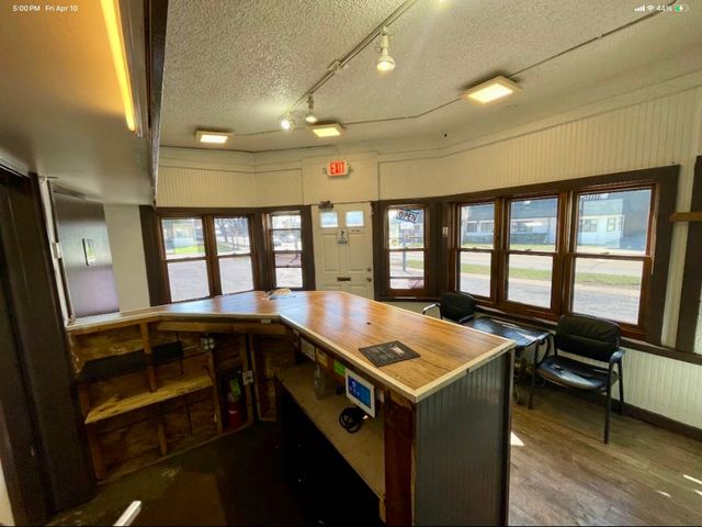 530 E PARK Avenue, Libertyville, IL 60048