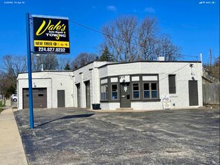 530 E PARK Avenue, Libertyville, IL 60048