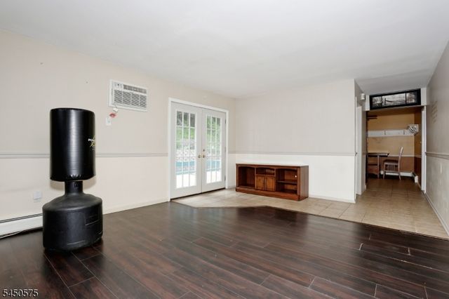 62 Molinari Dr, Wanaque Boro, NJ 07465