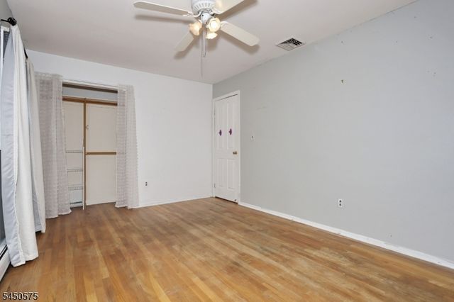 62 Molinari Dr, Wanaque Boro, NJ 07465