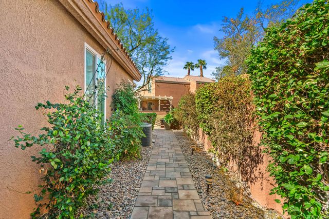 42405 Turqueries Avenue, Palm Desert, CA 92211