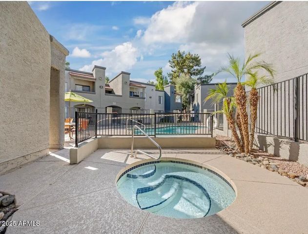 5750 N 59th Avenue 1B, Glendale, AZ 85301