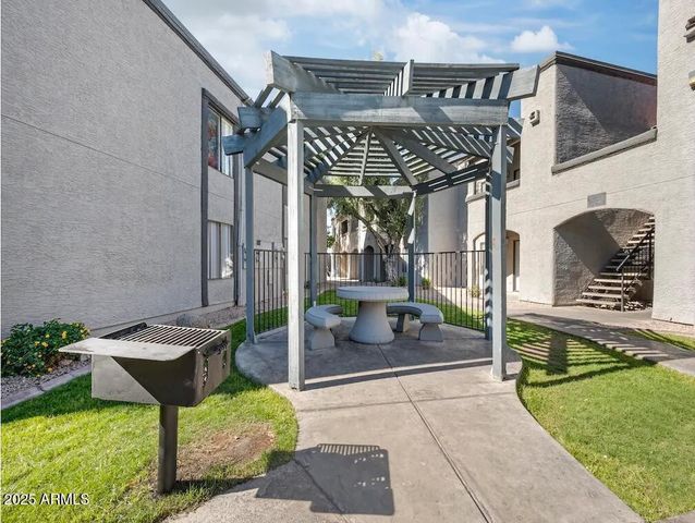 5750 N 59th Avenue 1B, Glendale, AZ 85301