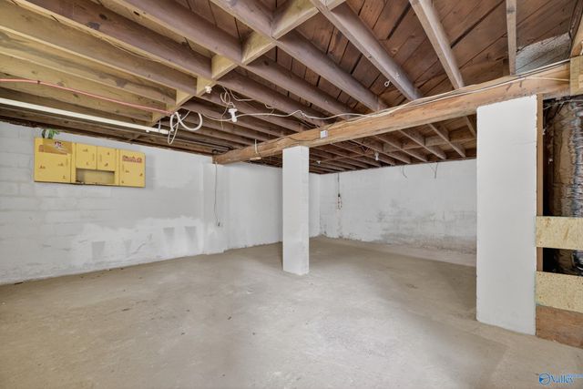 4708 Lloyd Street, Guntersville, AL 35976