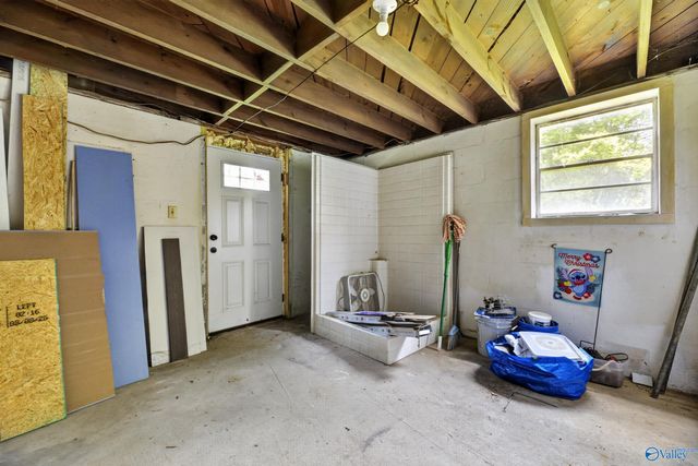 4708 Lloyd Street, Guntersville, AL 35976