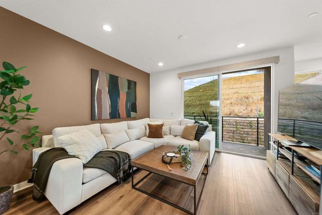 647 Fahrenheit Drive, San Marcos, CA 92078