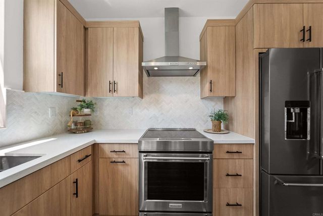 647 Fahrenheit Drive, San Marcos, CA 92078