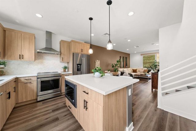 647 Fahrenheit Drive, San Marcos, CA 92078