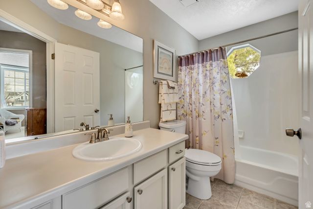 5446 S CROSSPOINTE CIR, Taylorsville, UT 84123