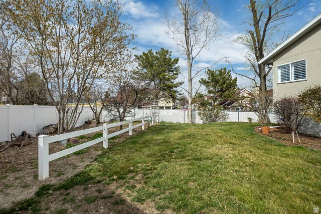 5446 S CROSSPOINTE CIR, Taylorsville, UT 84123