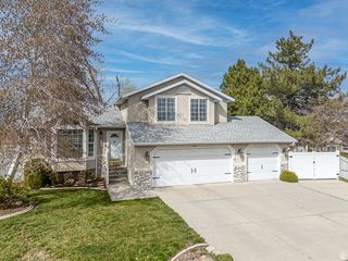 5446 S CROSSPOINTE CIR, Taylorsville, UT 84123
