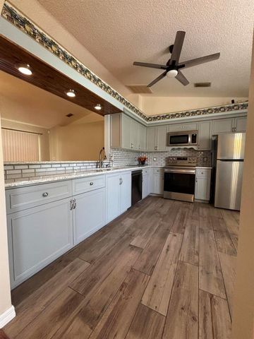 2274 SE LONGHORN Avenue, Port St. Lucie, FL 34952