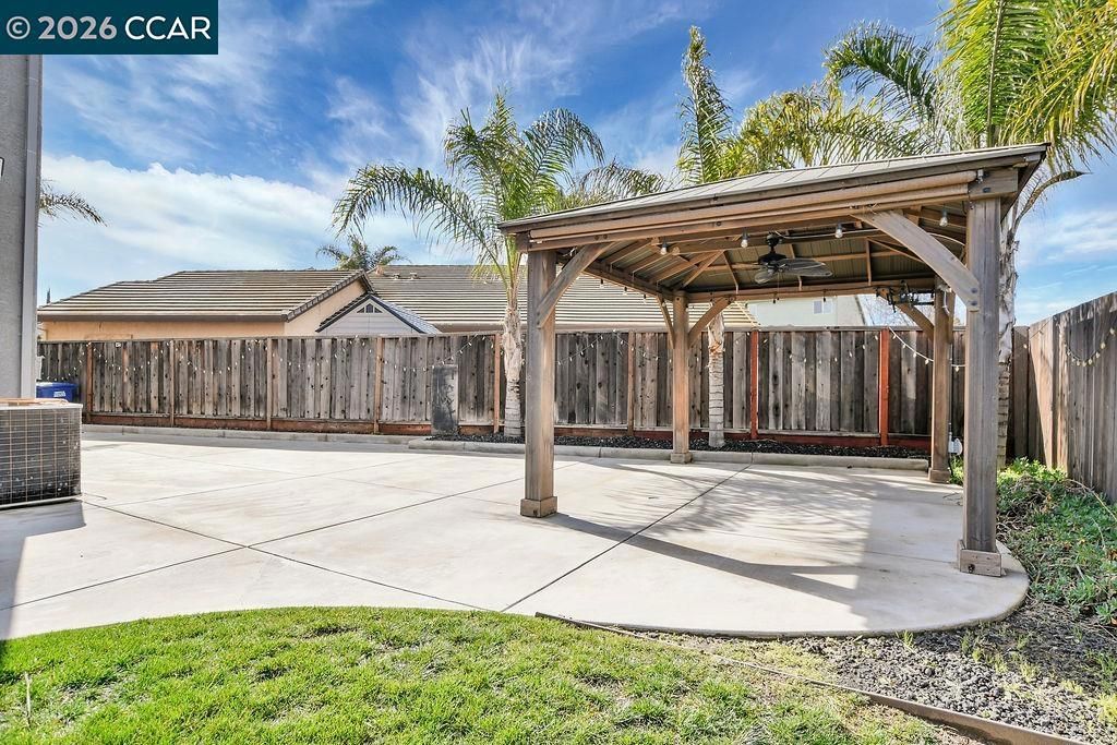 Image 32 of property listing at 361 361 Clove Way, Oakley, CA 94561