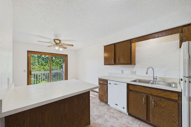 12161 Grouse Street NW 306, Coon Rapids, MN 55448