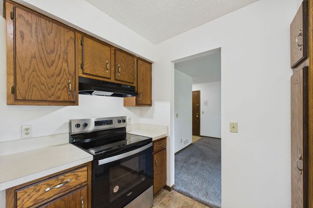 12161 Grouse Street NW 306, Coon Rapids, MN 55448