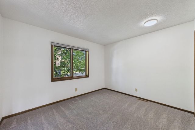 12161 Grouse Street NW 306, Coon Rapids, MN 55448