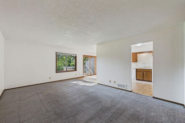 12161 Grouse Street NW 306, Coon Rapids, MN 55448