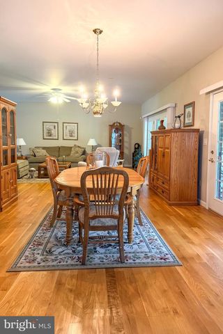 18722 FOUNTAIN TERRACE, Hagerstown, MD 21742