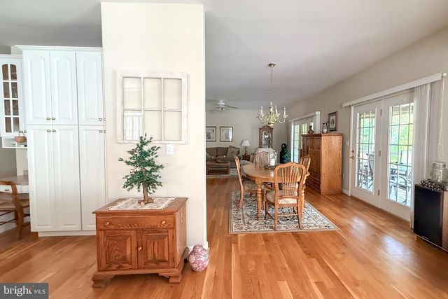 18722 FOUNTAIN TERRACE, Hagerstown, MD 21742