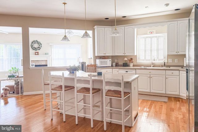 18722 FOUNTAIN TERRACE, Hagerstown, MD 21742