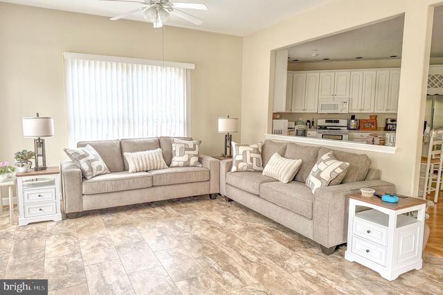 18722 FOUNTAIN TERRACE, Hagerstown, MD 21742