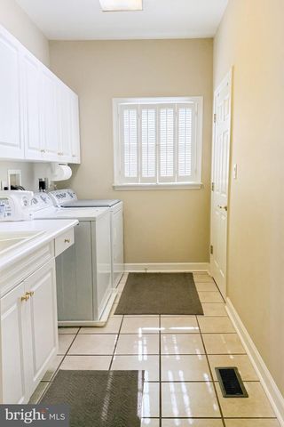 18722 FOUNTAIN TERRACE, Hagerstown, MD 21742