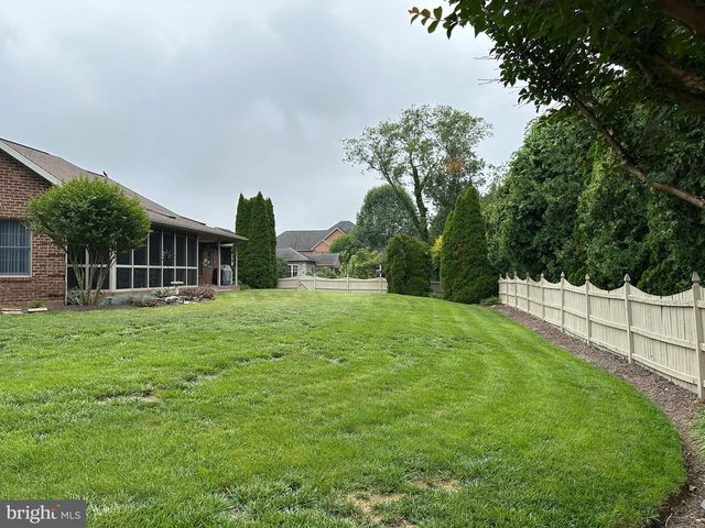 18722 FOUNTAIN TERRACE, Hagerstown, MD 21742