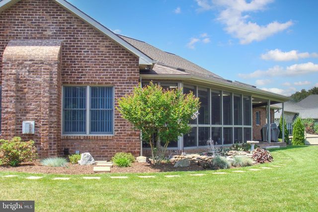 18722 FOUNTAIN TERRACE, Hagerstown, MD 21742
