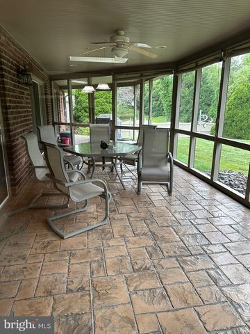 18722 FOUNTAIN TERRACE, Hagerstown, MD 21742