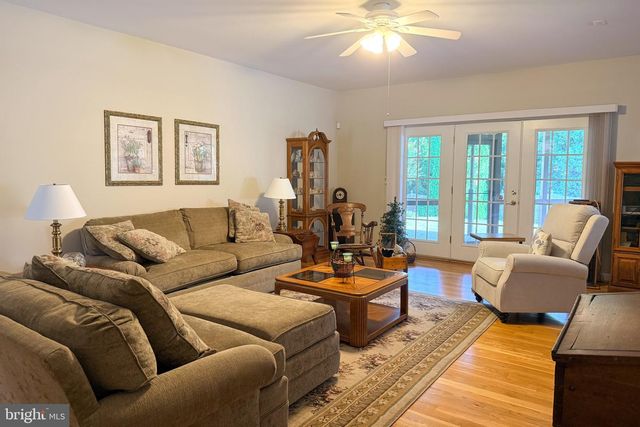 18722 FOUNTAIN TERRACE, Hagerstown, MD 21742