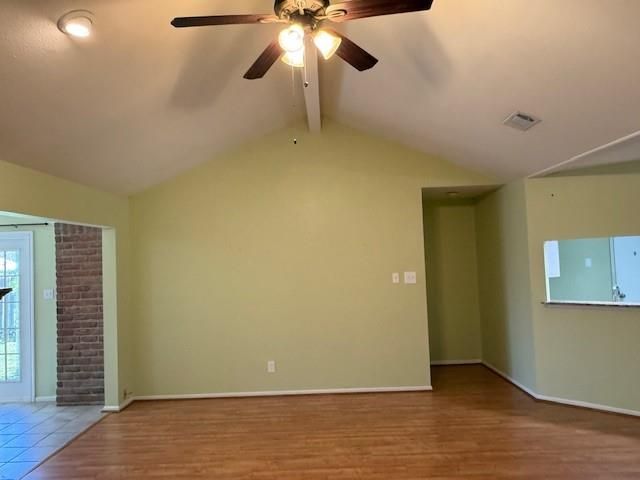 9260 Meadowbend Drive, Beaumont, TX 77706