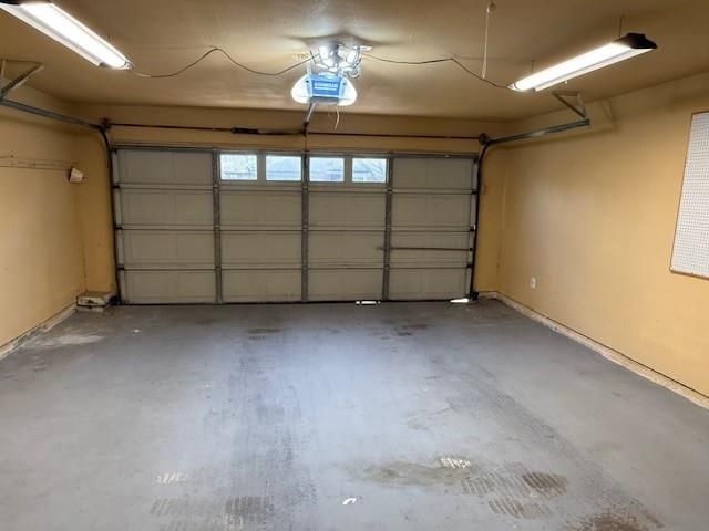 9260 Meadowbend Drive, Beaumont, TX 77706