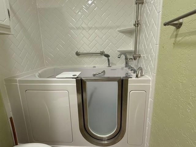 9260 Meadowbend Drive, Beaumont, TX 77706