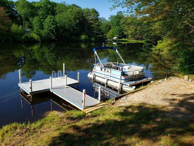 33 Moccasin Trail, Hillsborough, NH 03244
