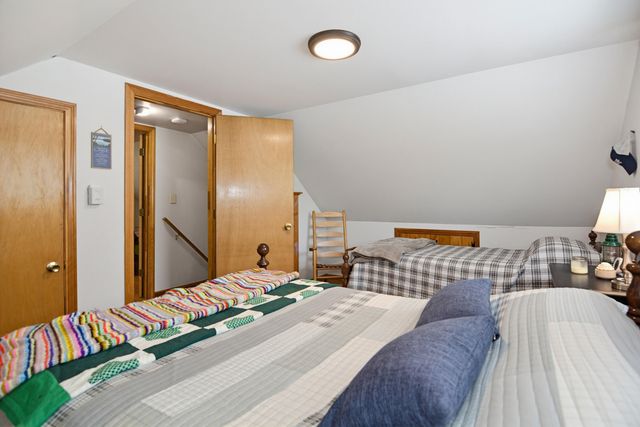 33 Moccasin Trail, Hillsborough, NH 03244