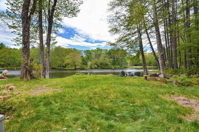 33 Moccasin Trail, Hillsborough, NH 03244