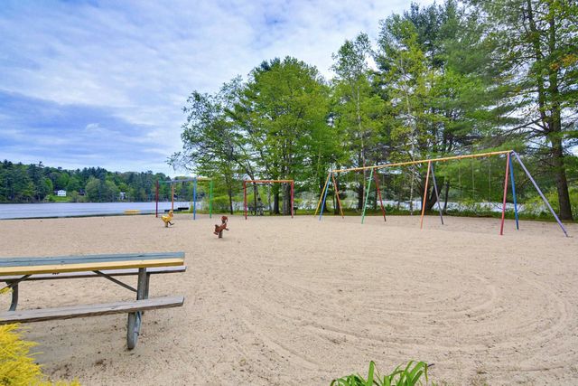 33 Moccasin Trail, Hillsborough, NH 03244