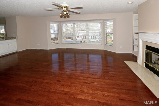 5023 Royal Burgess Drive, St Peters, MO 63304