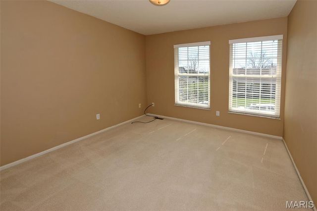 5023 Royal Burgess Drive, St Peters, MO 63304