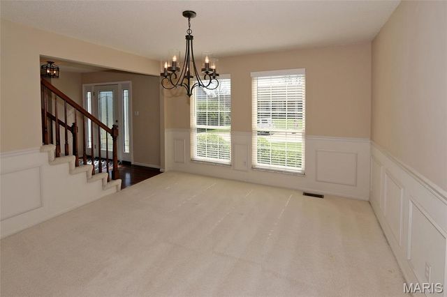 5023 Royal Burgess Drive, St Peters, MO 63304