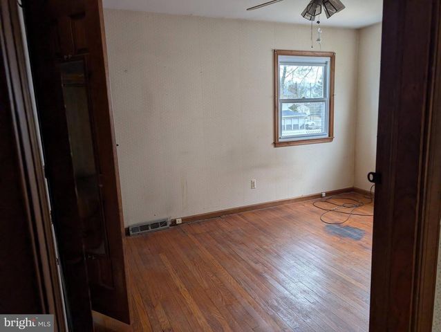 402 ASTER AVE, Northfield, NJ 08225