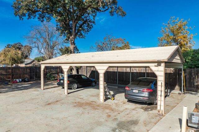 1320 N Irwin Street, Hanford, CA 93230
