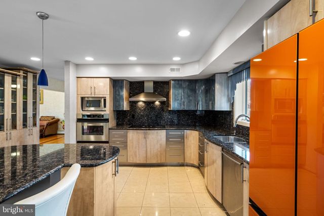 509 LONG LN, Huntingdon Valley, PA 19006