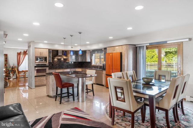 509 LONG LN, Huntingdon Valley, PA 19006