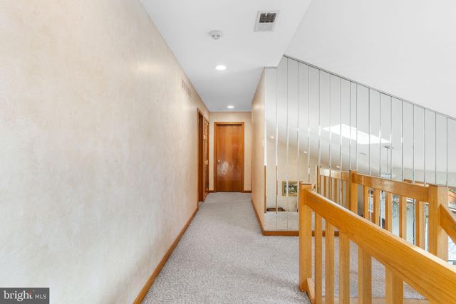 509 LONG LN, Huntingdon Valley, PA 19006